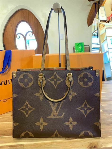 louis vuitton on the go price|louis vuitton large monogram.